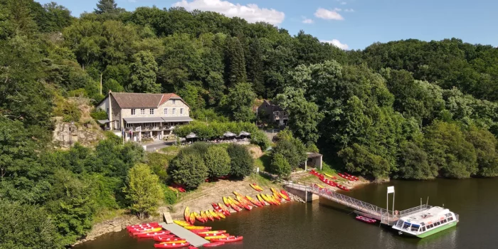Hotel Du Lac - Crozant - France - Hotel, gites, restaurant - kayak - canoe - bateau